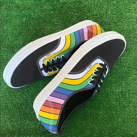 Vans Authentic Refract Black White Multi Men\'s 11.5 Skate Shoes Rainbow U-10 main image 6